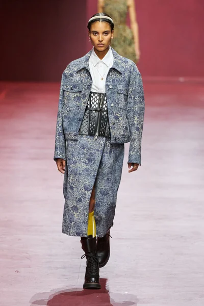 Look 58